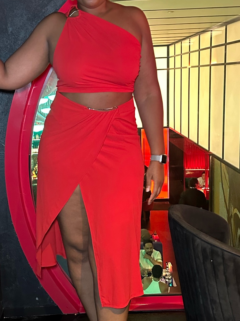 Zara Ruched Asymmetric One-Shoulder Red Ruched Crop Top - Picture 4 of 4
